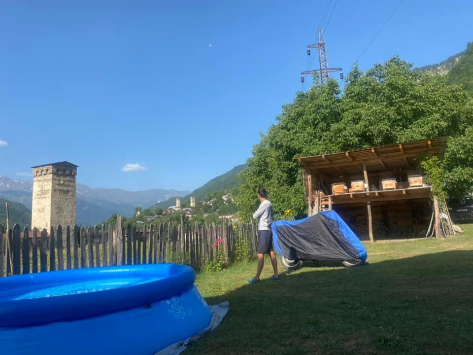 Hotel Bombora Mestia Zewnętrze zdjęcie